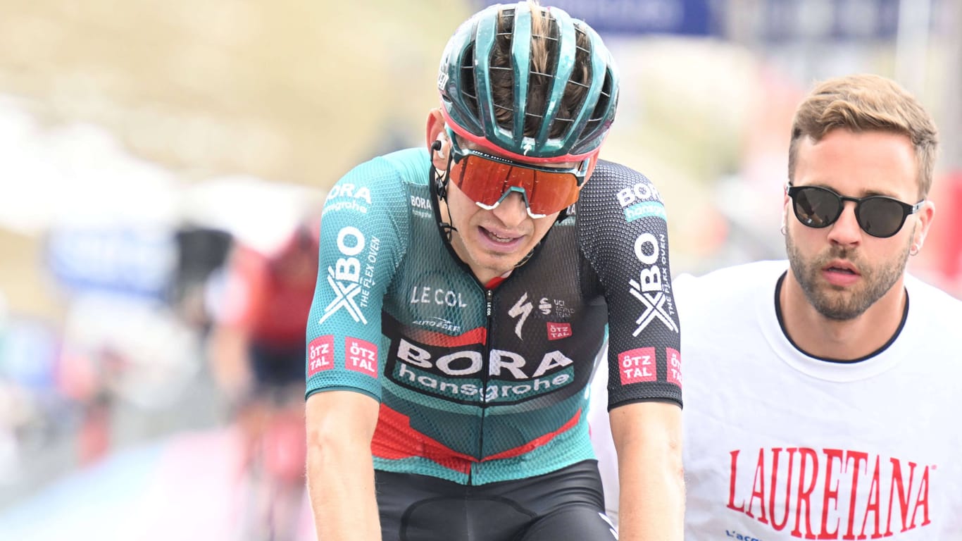 Lennard Kämna, hier beim Giro d'Italia 2023: Der Deutsche hat bereits bei allen drei großen Rundfahrten Etappen gewinnen können.