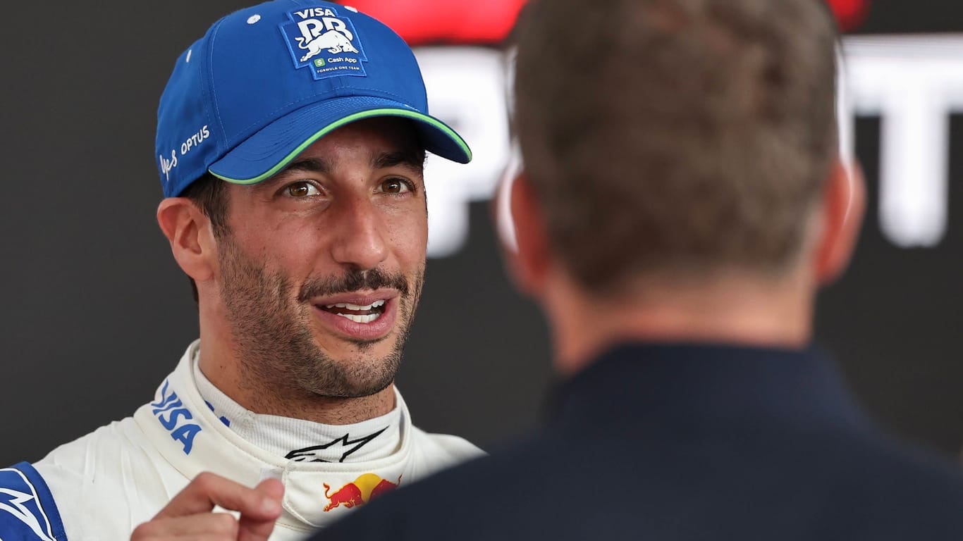 Fassungslos nach dem Großen Preis von China: RB-Pilot Daniel Ricciardo.