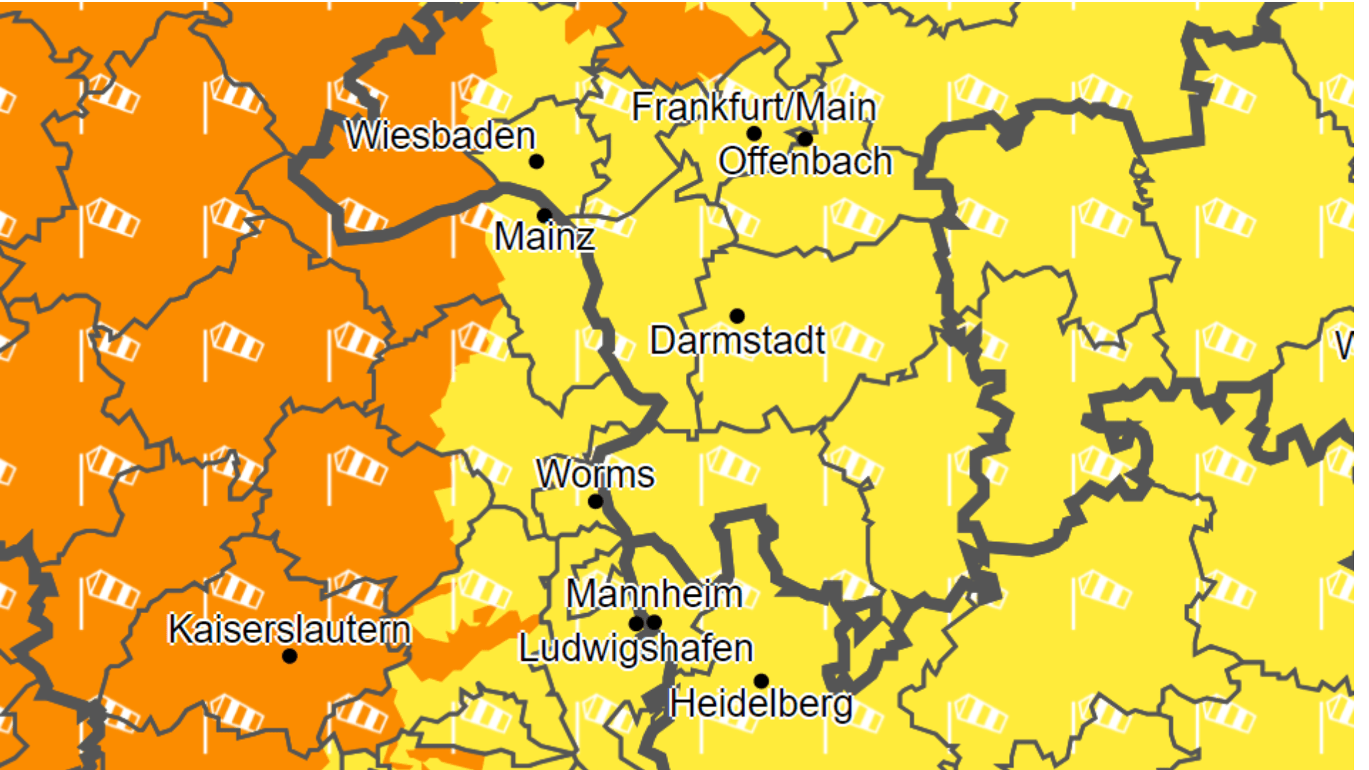 Warnkarte des Deutschen Wetterdienstes: Warnstufe eins von vier (gelb) in Frankfurt am Main, weiter westlich und im Norden Warnstufe zwei (orange).