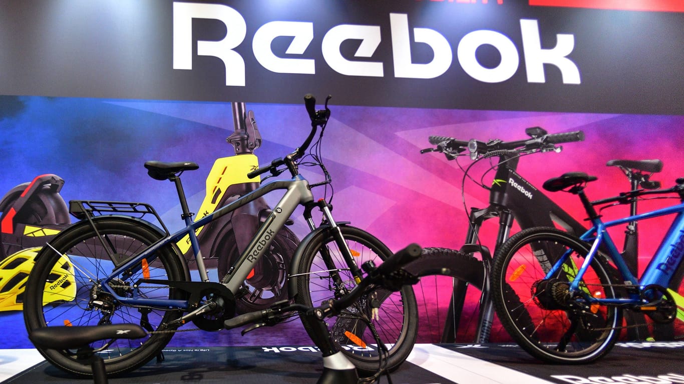 Jetzt auch auf Rädern: Die Sportmarke Reebok erweitert ihr Angebot.
