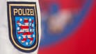 Ärmelabzeichen der Thüringer Polizei (Archivbild): Ein 57-jähriger Beamter ist nach einem Einsatz gestorben.