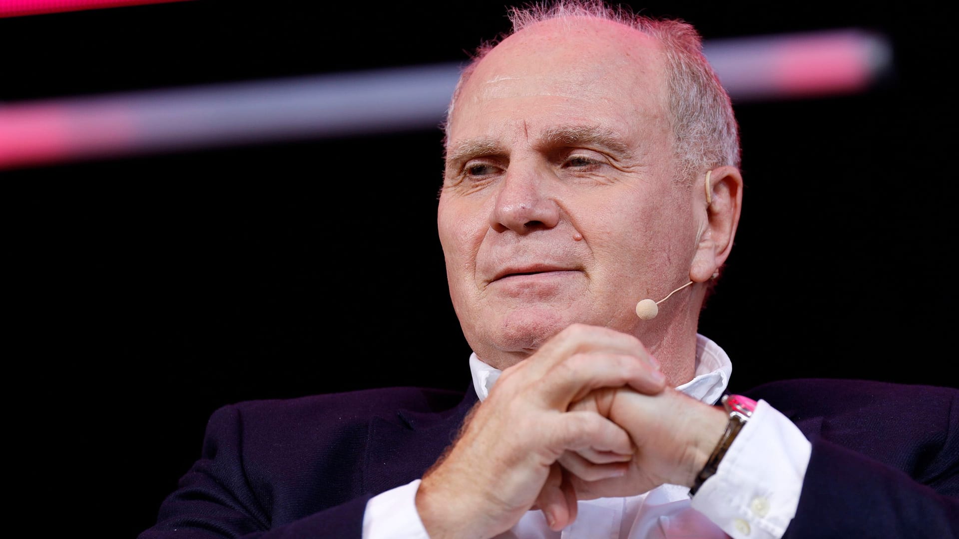 Uli Hoeneß: Die Aussagen des Ehrenpräsidenten des FC Bayern haben für Furore gesorgt.