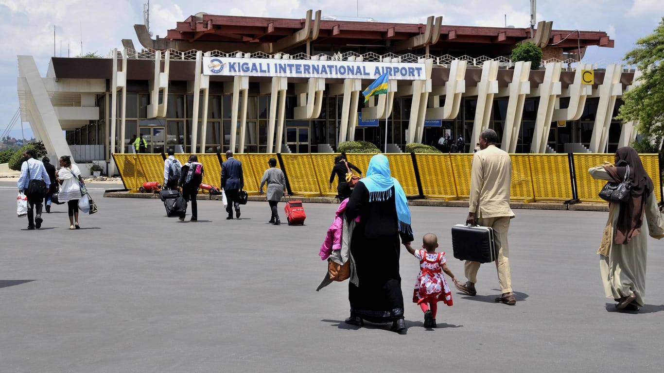 Flughafen von Kigali, Ruanda: Werden hier künftig Geflüchtete von Großbritannien landen?