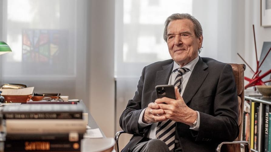Gerhard Schröder: Trotz Kritik in Doku zum 80. Geburtstag gelassen