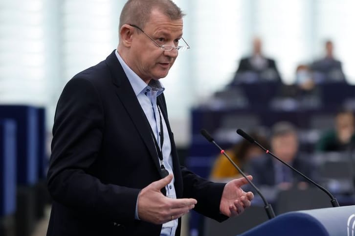 Der deutsche CDU-Politiker Markus Pieper verzichtet nach heftiger Kritik auf das Amt als Beauftragter der EU-Kommission.