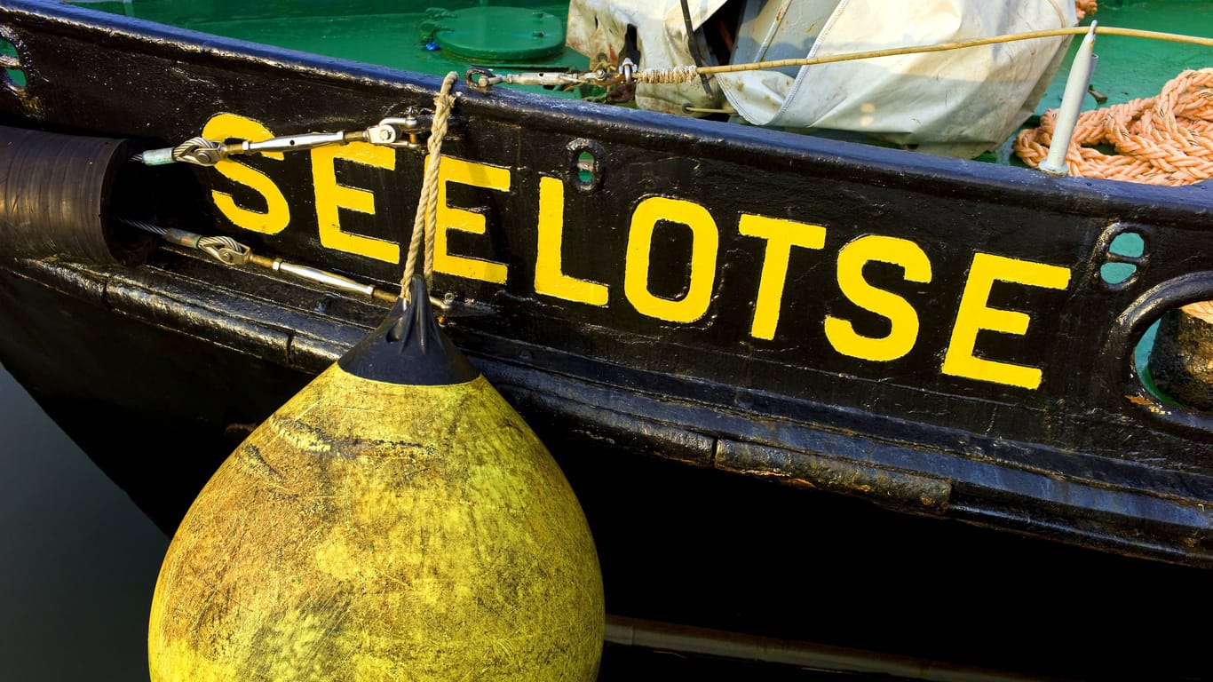 Boot mit der Aufschrift "Seelotse" (Symbolfoto): Das Schiff ist auch fahrtüchtig.