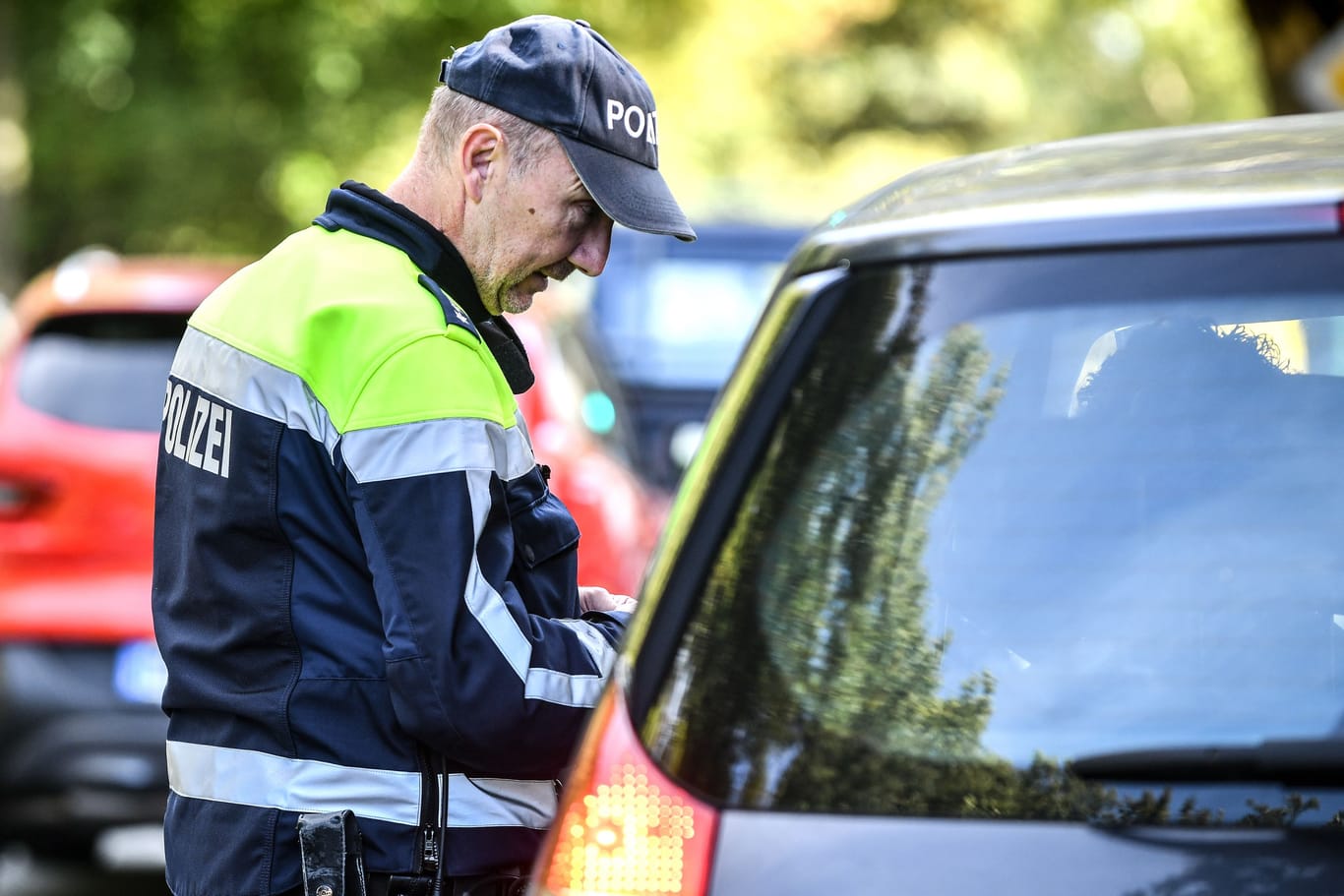 Polizeikontrolle: Bleiben Sie freundlich, aber reden Sie sich nicht um Kopf und Kragen.