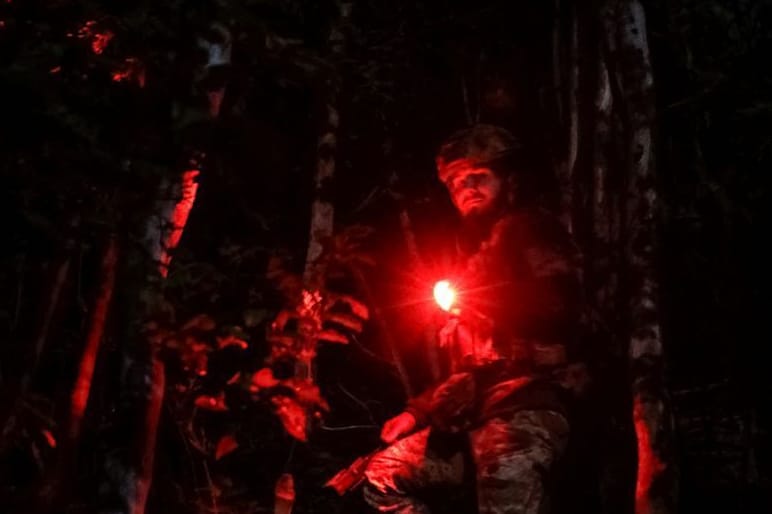 Ukrainische Soldaten an der Front in der Donezk-Region.