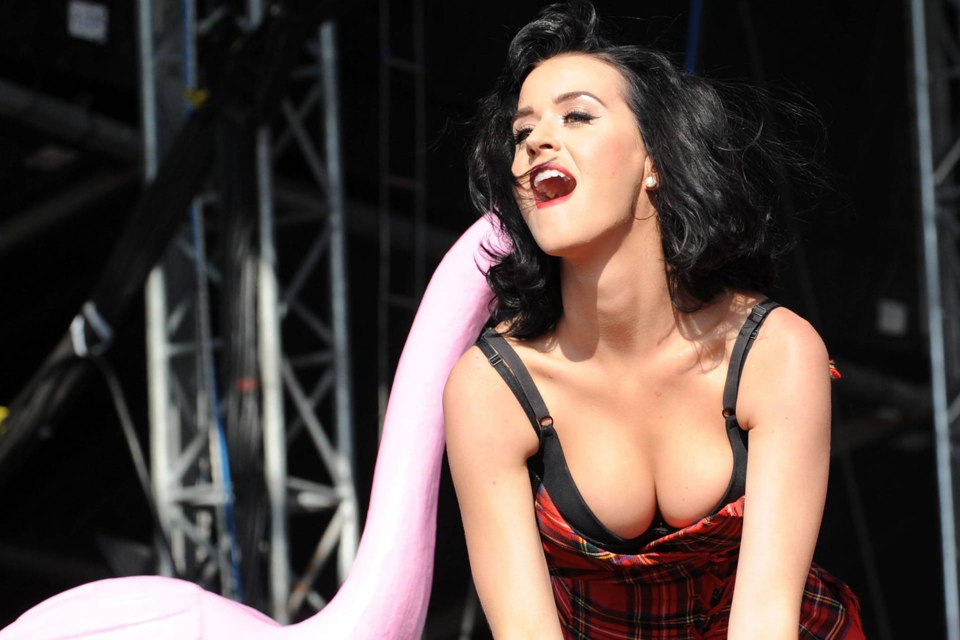 Katy Perry: Die Sängerin ist bekannt für ihre spektakulären Outfits.