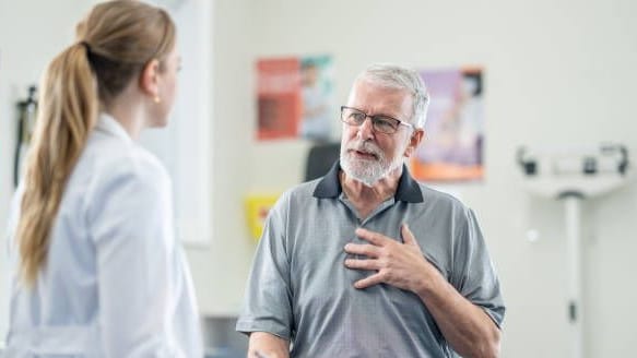 Monatelang auf einen Facharzttermin warten: Viele Patienten kennen das Problem.