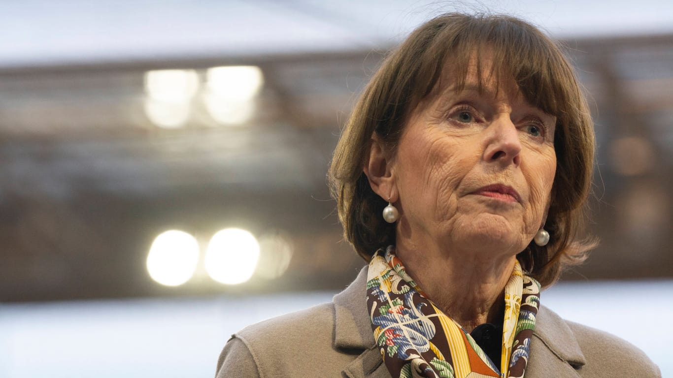 Oberbürgermeisterin Henriette Reker: Rekers Nebeneinkünfte sind im vergangenen Jahr gestiegen.