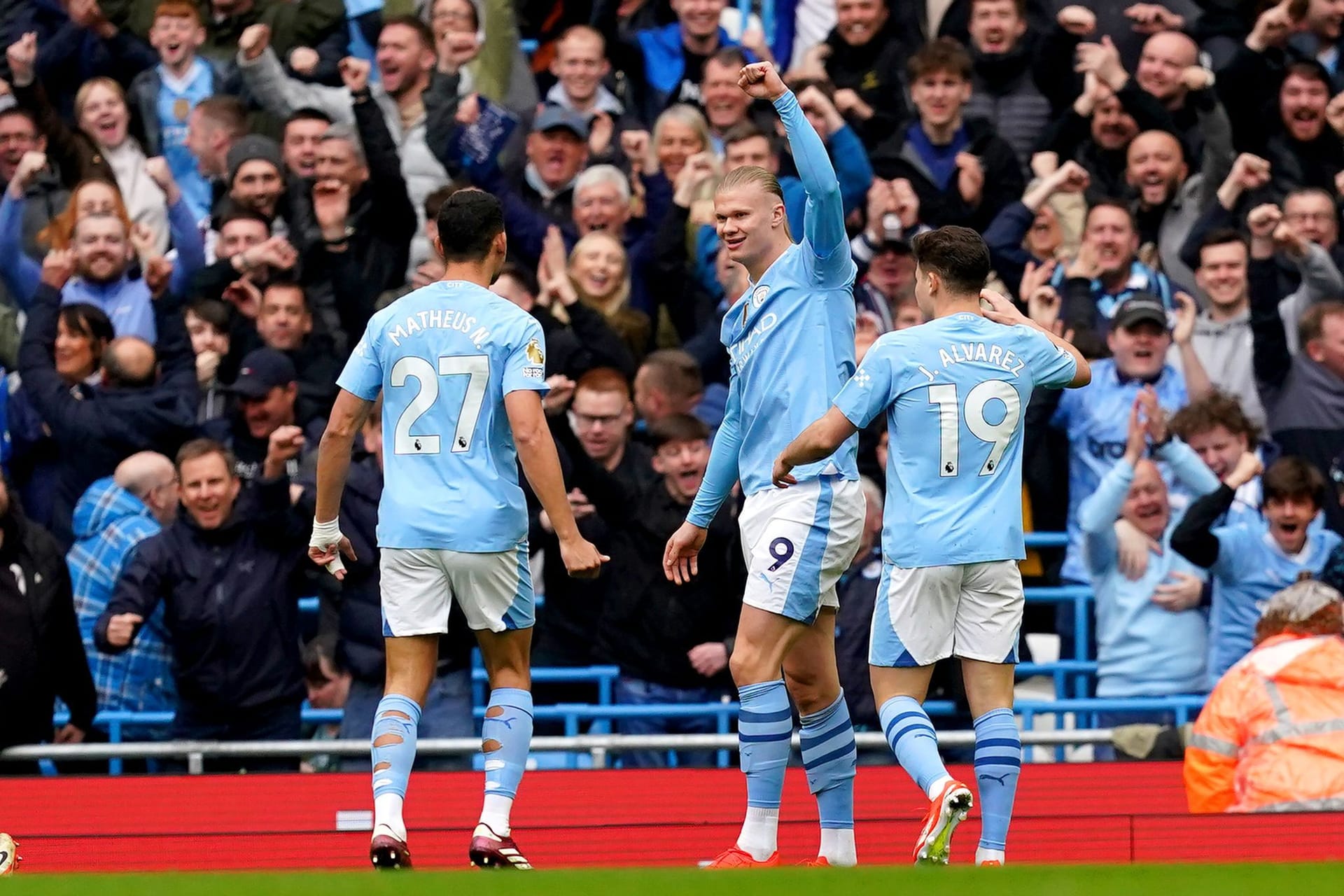 Manchester City - Luton Town