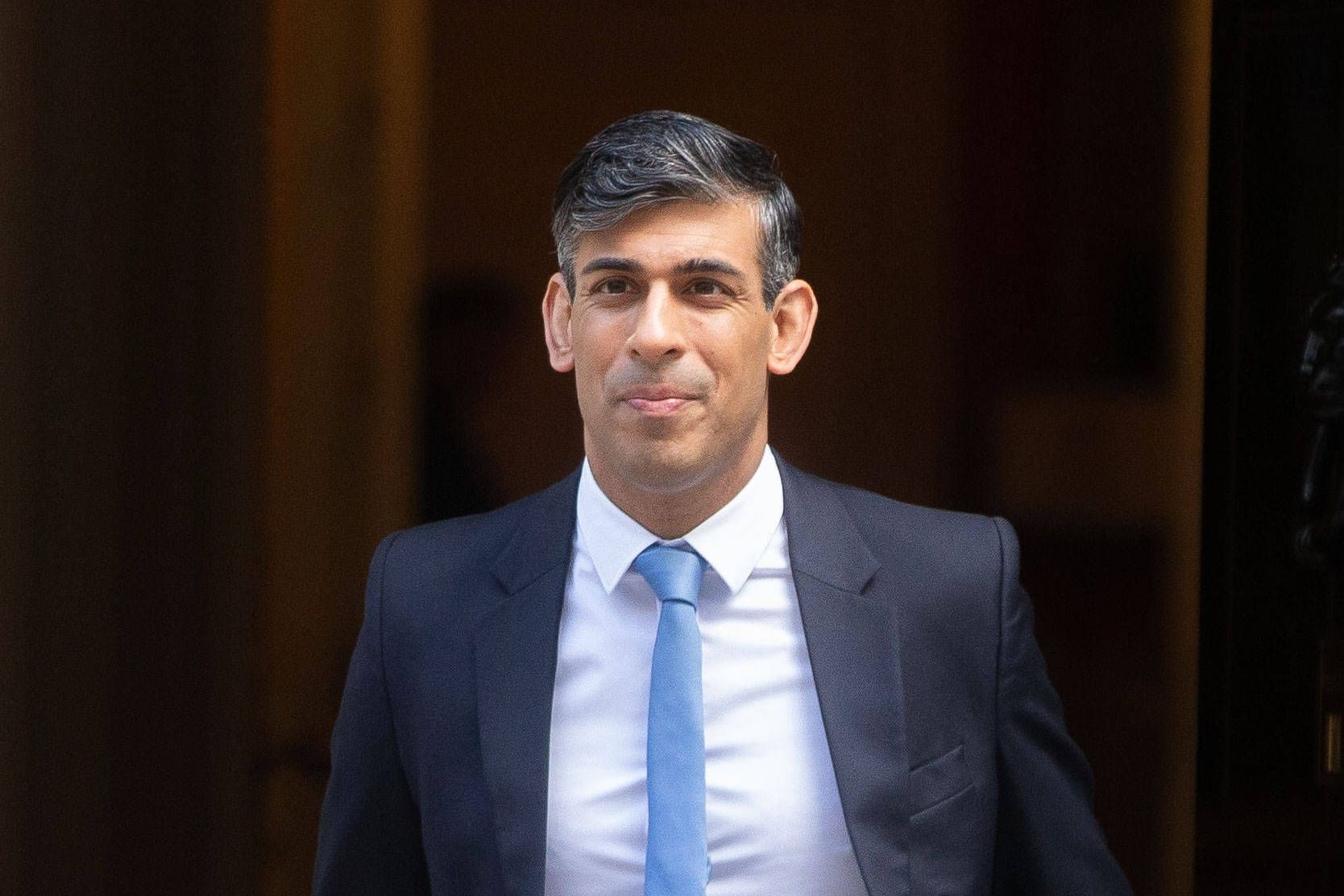 Großbritanniens Premier Rishi Sunak fährt einen harten Kurs in der Asylpolitik.