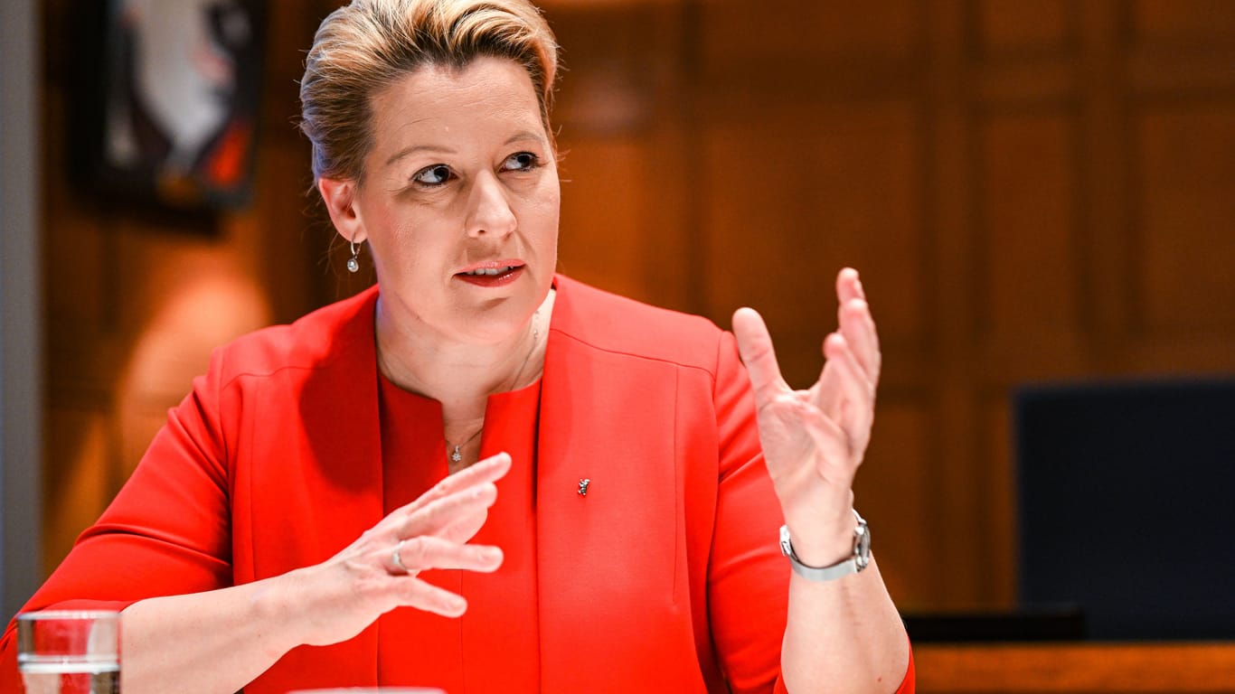 Franziska Giffey (SPD), Senatorin für Wirtschaft, Energie und Betriebe (Archivbild): Sie sieht in der Schließung auch ein "positives Zeichen".