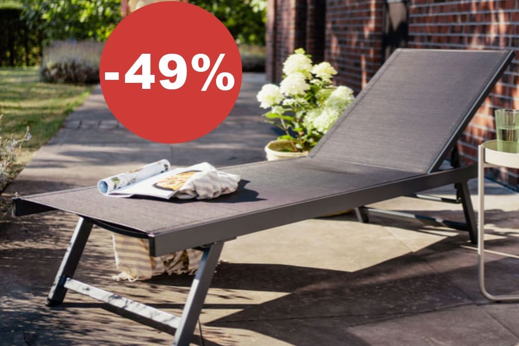 Im Onlineshop von Aldi bekommen Sie gerade eine Sonnenliege mit Klappfunktion zum absoluten Tiefpreis im Angebot.