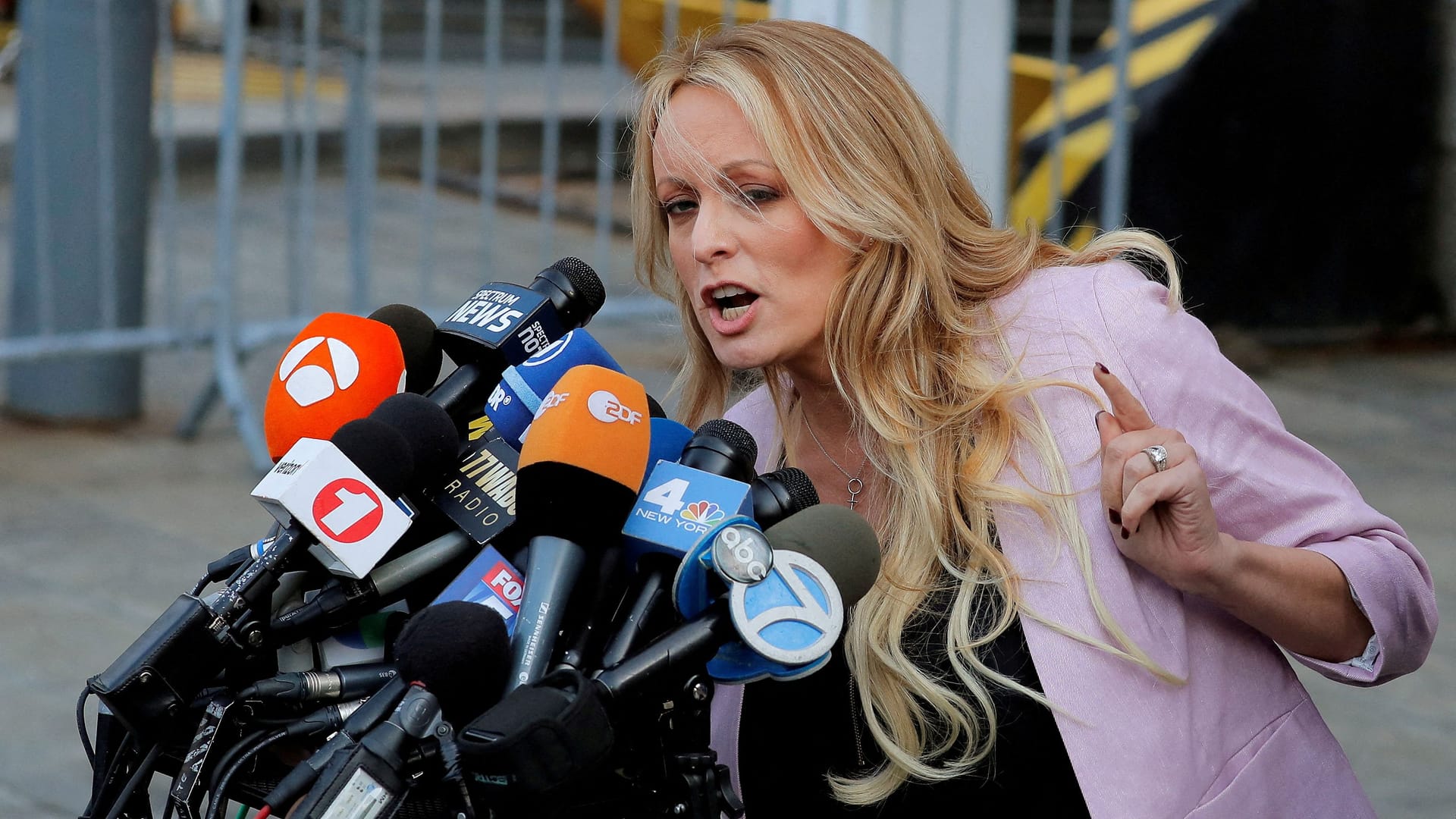 Zeugin und Ziel von Trumps Angriffen: Pornodarstellerin Stephanie Clifford, alias Stormy Daniels (Archiv).