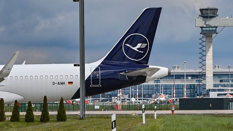 Kein Flughafen-Streik: Verdi nimmt Schlichterspruch für Luftsicherheit an