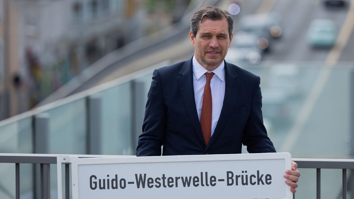 Bonner Victoriabrücke wird zur Guido-Westerwelle-Brücke