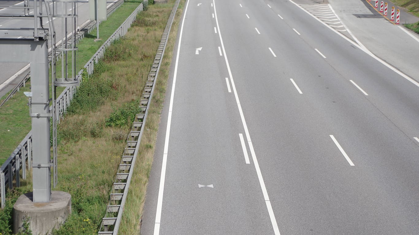 Nichts los auf der A7 bei Hamburg (Symbolbild): Wegen Bauarbeiten wird der Abschnitt zwischen Seevetal-Ramelsloh und dem Horster Dreieck gesperrt.