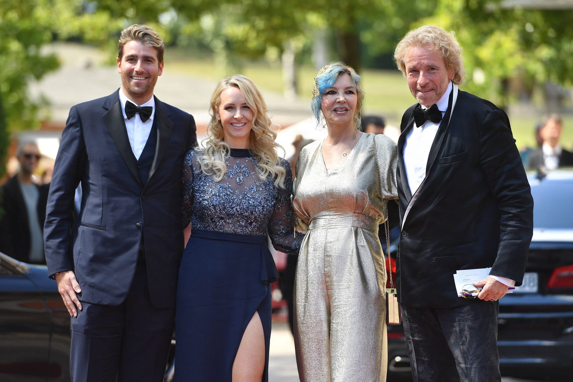 Roman Gottschalk mit seiner Frau Melissa und Thomas Gottschalk mit seiner damaligen Frau Thea bei den Bayreuther Festspielen im Juli 2018.
