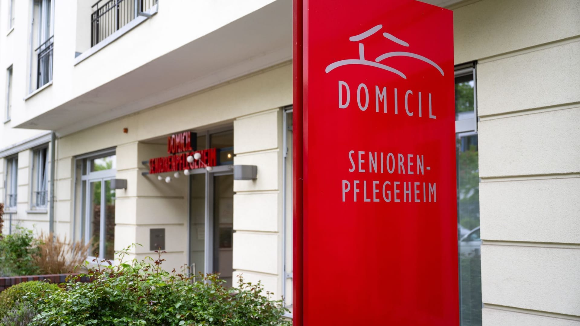 Das "Domicil Seniorenpflegeheim" in Friedrichsfelde: Der Personalnotstand in dem Heim hat deutschlandweit für Aufsehen gesorgt.