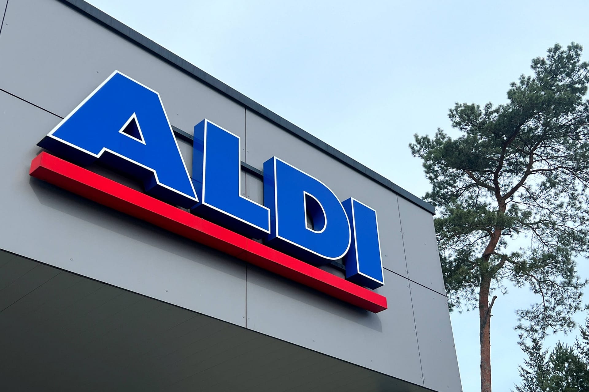 Aldi: Die Teppiiche des Discounters haben ihre Eigenheiten.