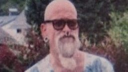 Achim F. wird seit Samstagvormittag vermisst. Die Polizei sucht mit Fotos nach ihm. Achim F. wird seit Samstagvormittag vermisst. Die Polizei sucht mit Fotos nach ihm.