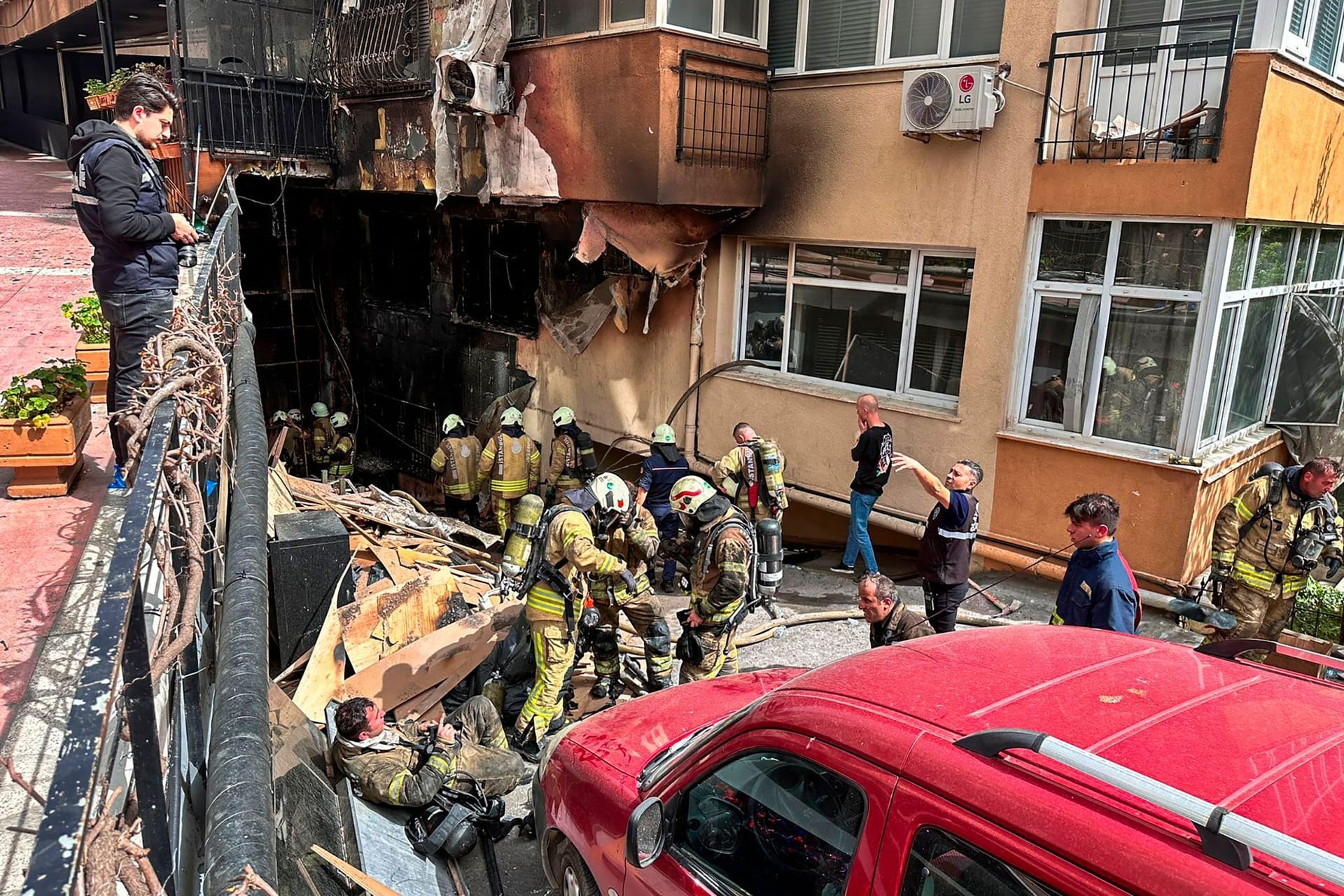 Brand in Istanbul