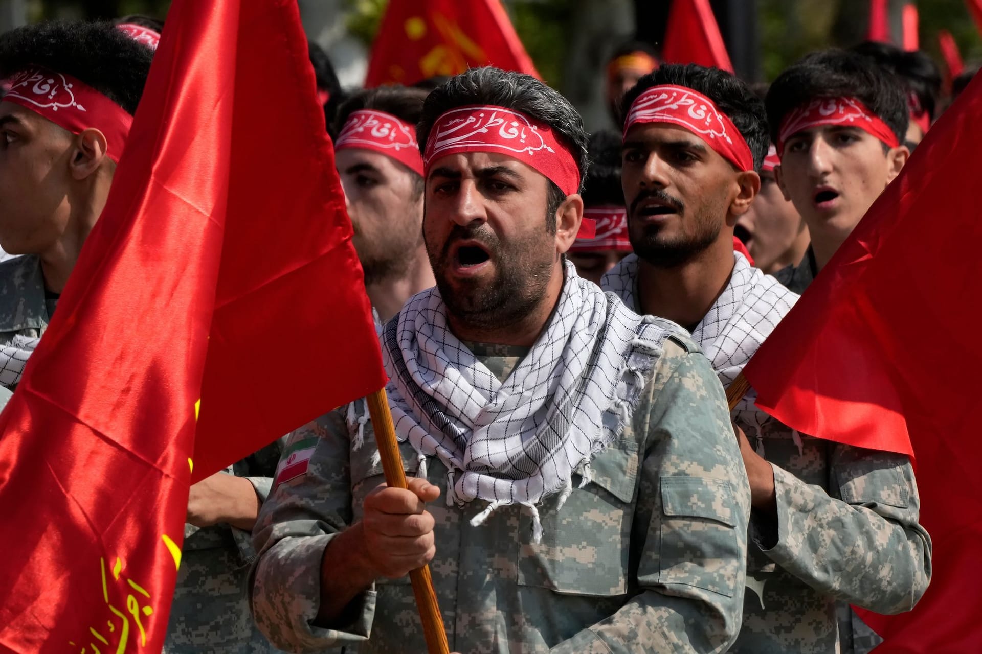 Iranische Soldaten: Das Mullah-Regime hat Israel direkt angegriffen.