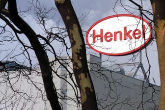 Logo der Firma Henkel (Symbolbild): Das Vermögen der Familie Henkel wir auf 15, 2 Milliarden Euro geschätzt.