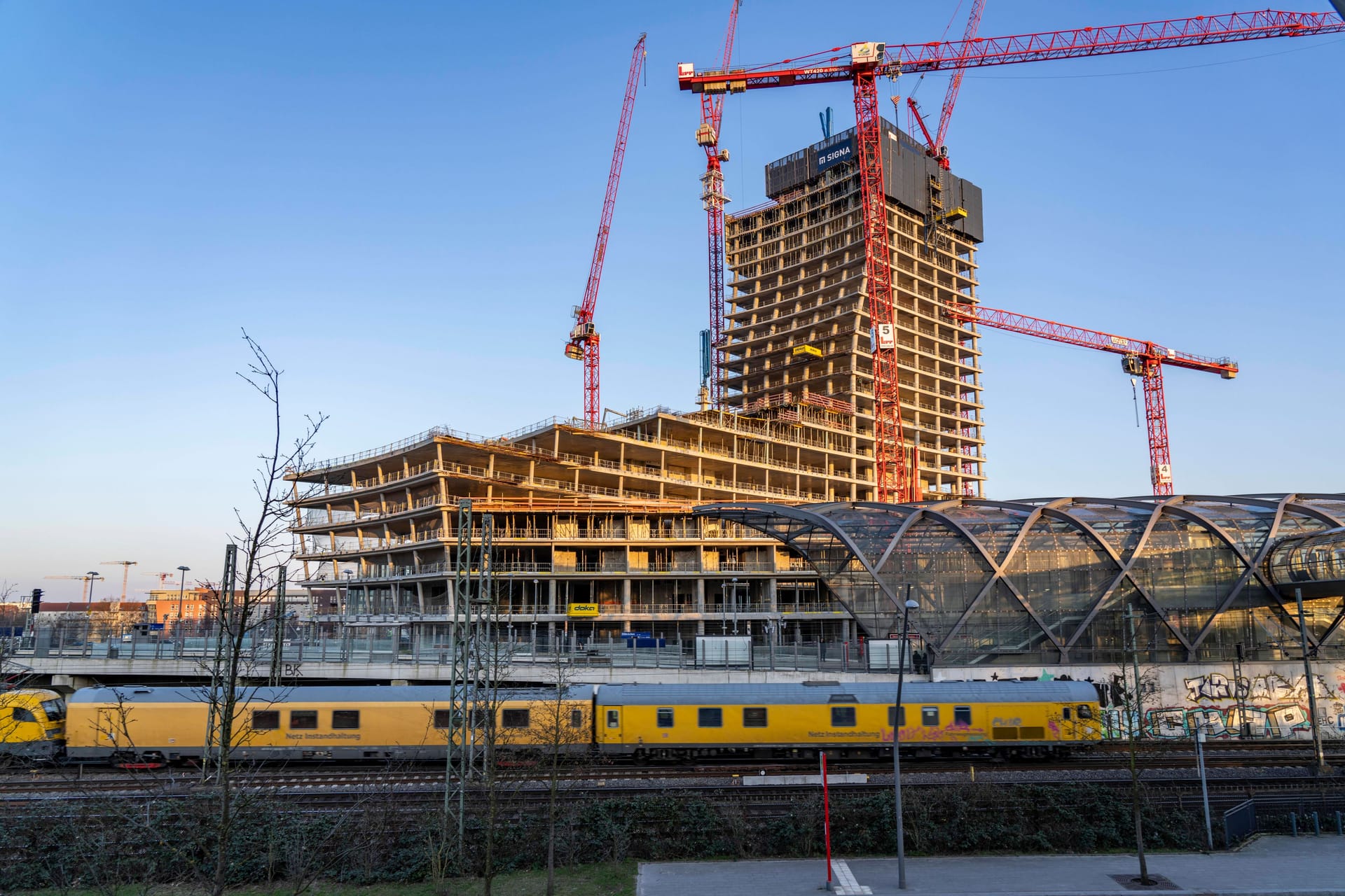 Rohbau des Bauprojekts Elbtower: Der architektonische Abschluss der Hafencity Hamburg im Osten soll auf 64 Stockwerke und 245 Meter Höhe wachsen.