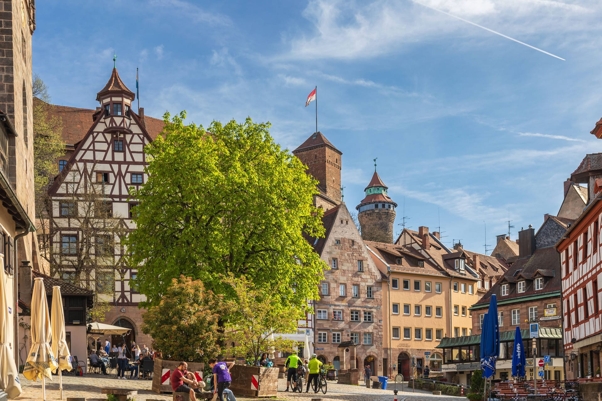 Frühling in Nürnberg (Archivbild): Die sommerlichen Temperaturen dürften am 1. Mai viele Menschen ins Freie locken.