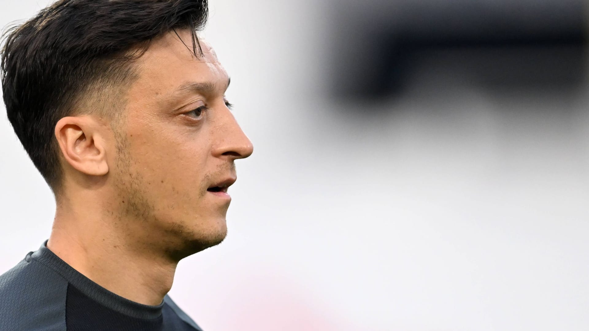 Mesut Özil: Der frühere Real-Spieler hat den FC Barcelona kritisiert.