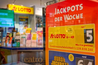 Lotto-Annahmestelle (Symbolfoto): In Nordrhein_Westfalen gibt es seit dem Wochenende einen neuen Lotto-Millionär.