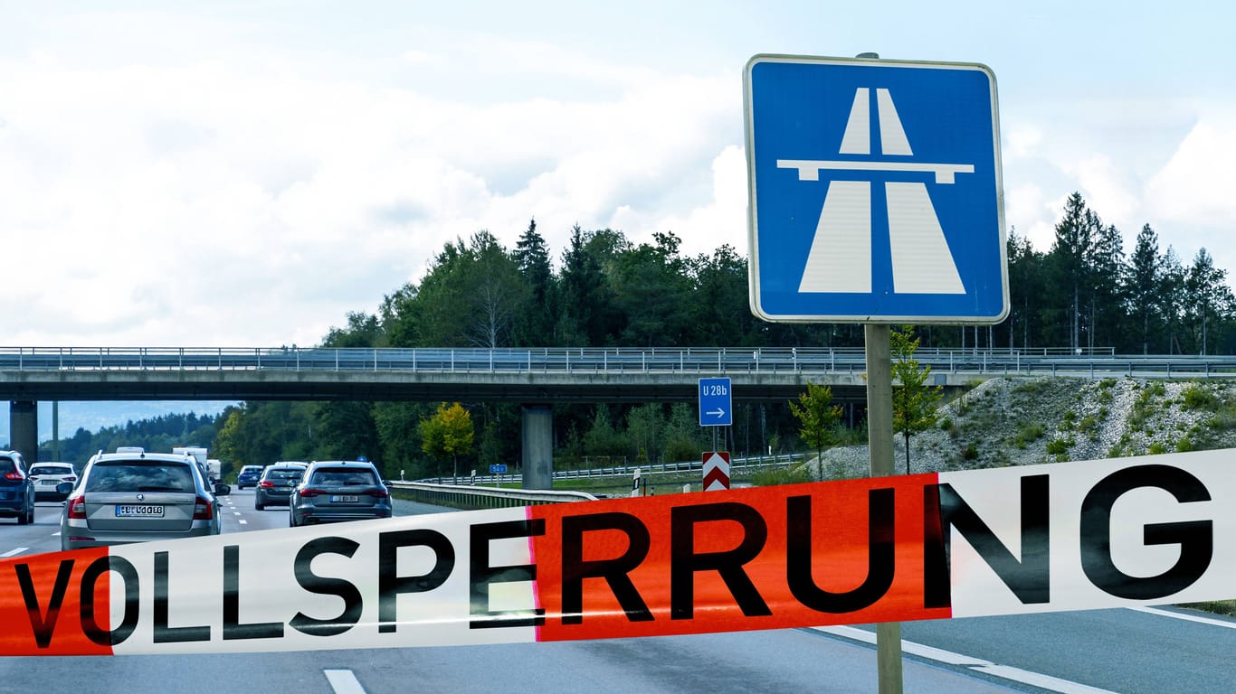 Verkehrsschild Autobahn abgesperrt mit Absperrband (Symbolbild): In Richtung Hamburg müssen Autofahrer auf der A21 einen Umweg fahren.
