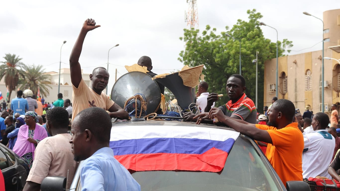 Pro-Putsch-Demo in Nigers Hauptstadt