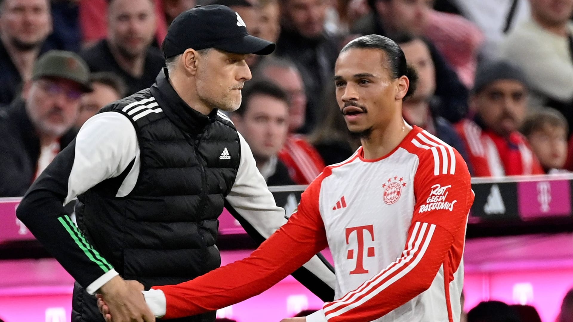 Auch Thomas Tuchel (l.) hofft darauf, dass Leroy Sané bald wieder er selbst ist.