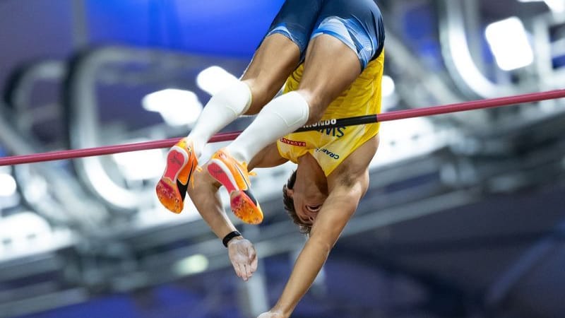 Stabhochspringer Olympia-Sieger Duplantis springt neuen Weltrekord
