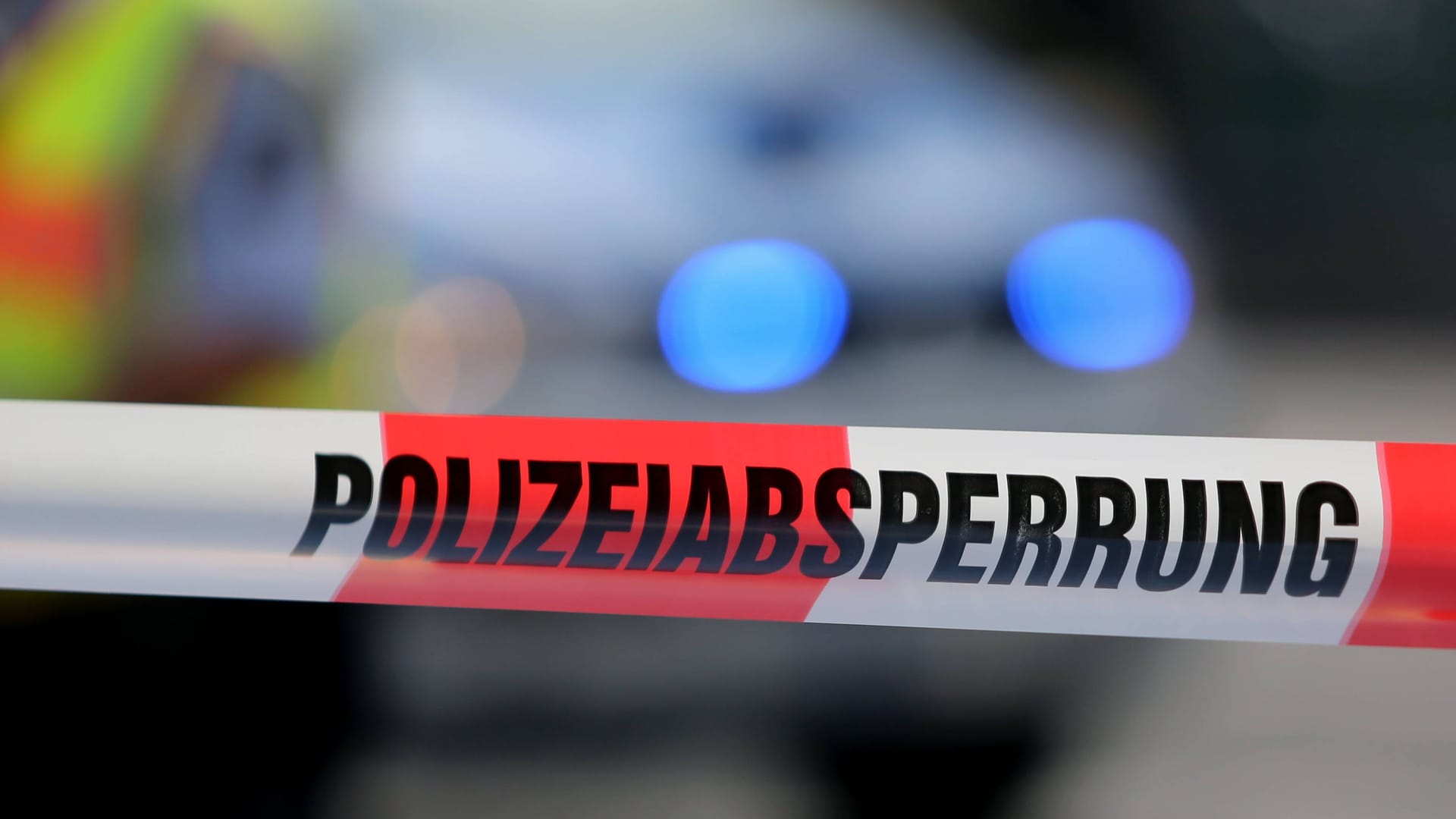 Polizeiabsperrband (Symbolbild): Die Polizei hat keine Spuren von Gewalteinwirkung an dem Skelett feststellen können. Polizeiabsperrband (Symbolbild): Die Polizei hat keine Spuren von Gewalteinwirkung an dem Skelett feststellen können.