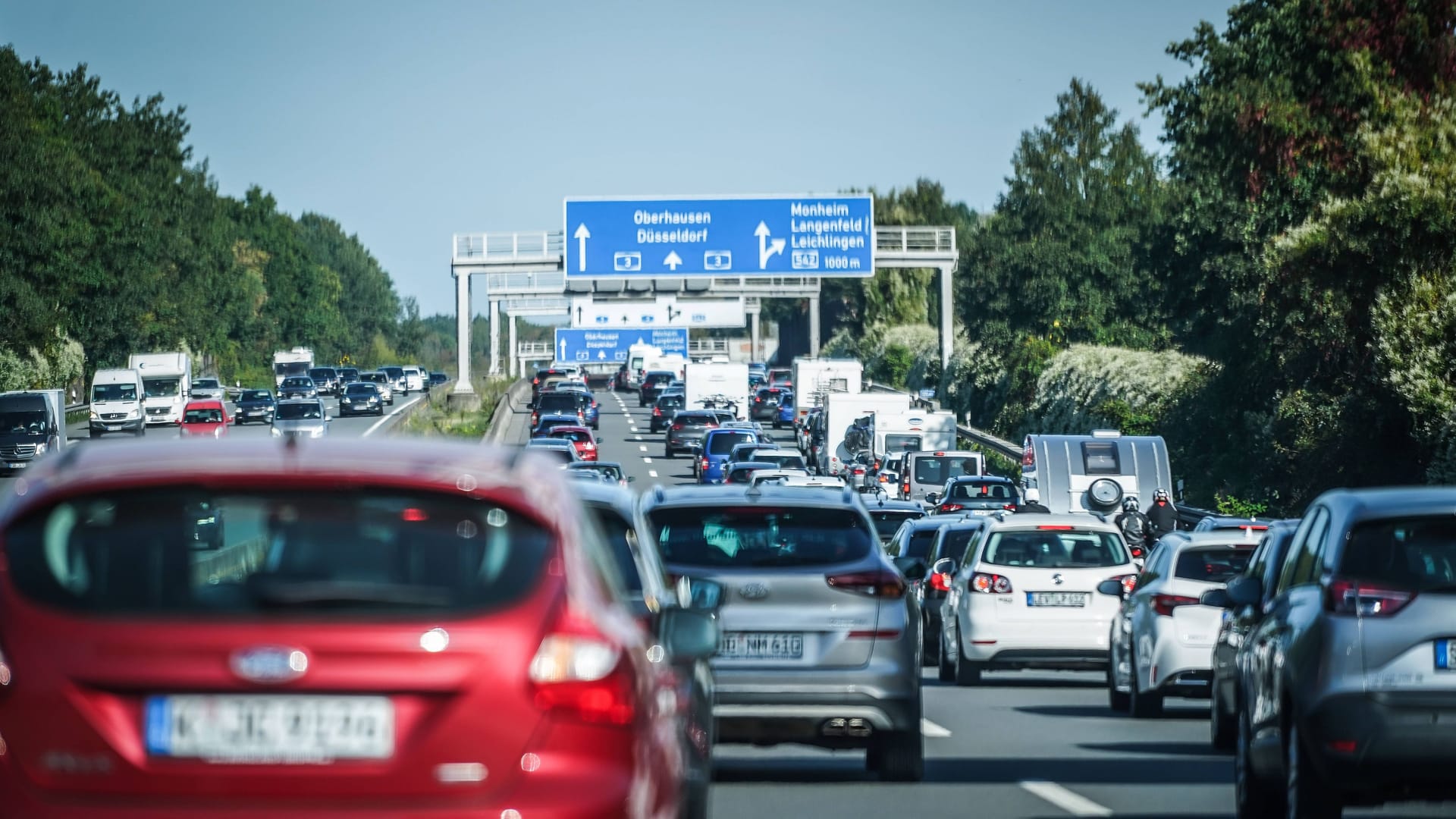 Stau auf der A3 (Symbolfoto): Die Autobahn hat im Rheinland mit zahlreichen Problemen zu kämpfen. Stau auf der A3 (Symbolfoto): Die Autobahn hat im Rheinland mit zahlreichen Problemen zu kämpfen.