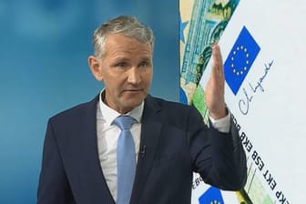 Björn Höcke spricht beim TV-Duell mit Mario Voigt: Der Chef der AfD in Thüringen bezeichnete Wladimir Putin als "rationalen Mann".