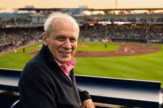Larry Lucchino: Er war von 2022 bis 2015 als CEO und Präsident der Red Sox tätig.