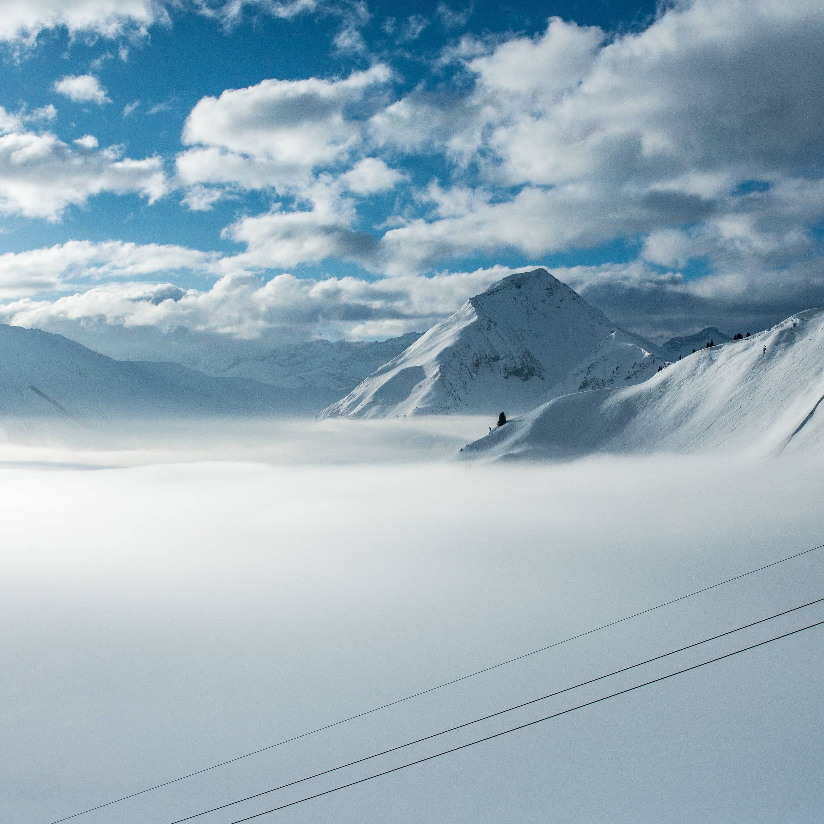 Neuschnee und Nebel in den Alpen (Symbolbild): Der Winter bleibt großen Teilen Deutschlands in dieser Woche noch erhalten.