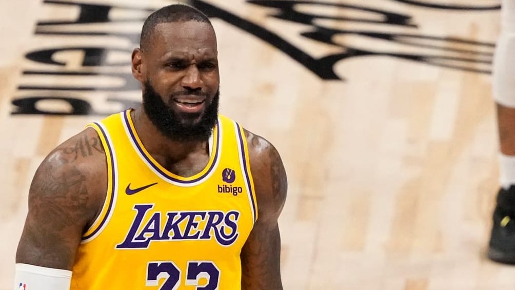 LeBron James: Der NBA-Superstar hat wenig Verständnis für die aktuelle Linie der Schiedsrichter.