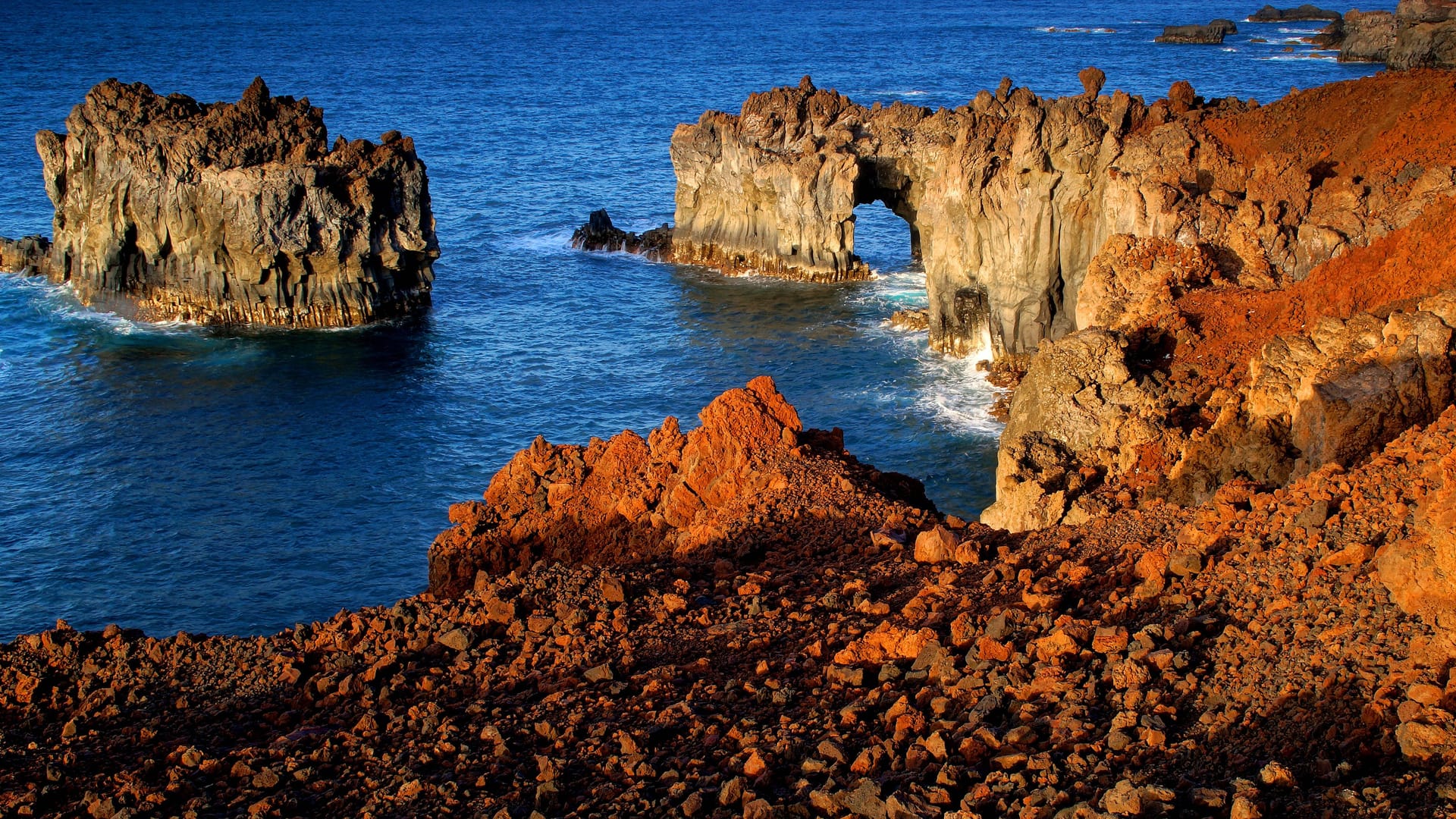 Kanarische Inseln, El Hierro (Archivbild): Vor der Küste der Insel kenterte ein Boot.