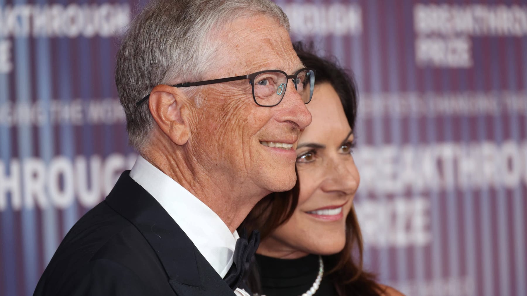 Bill Gates: Microsoft-Gründer zeigt sich erstmals mit Freundin Paula Hurd