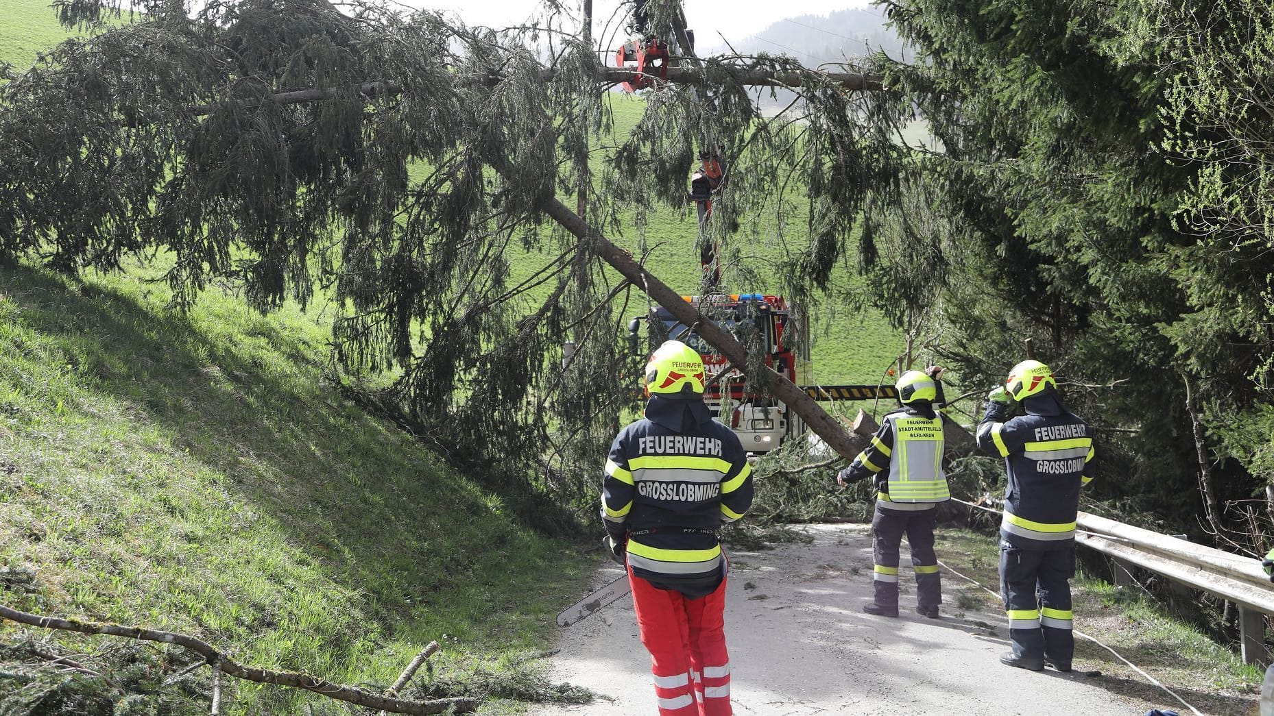 Österreich: Heftiger Sturm fordert Todesopfer 