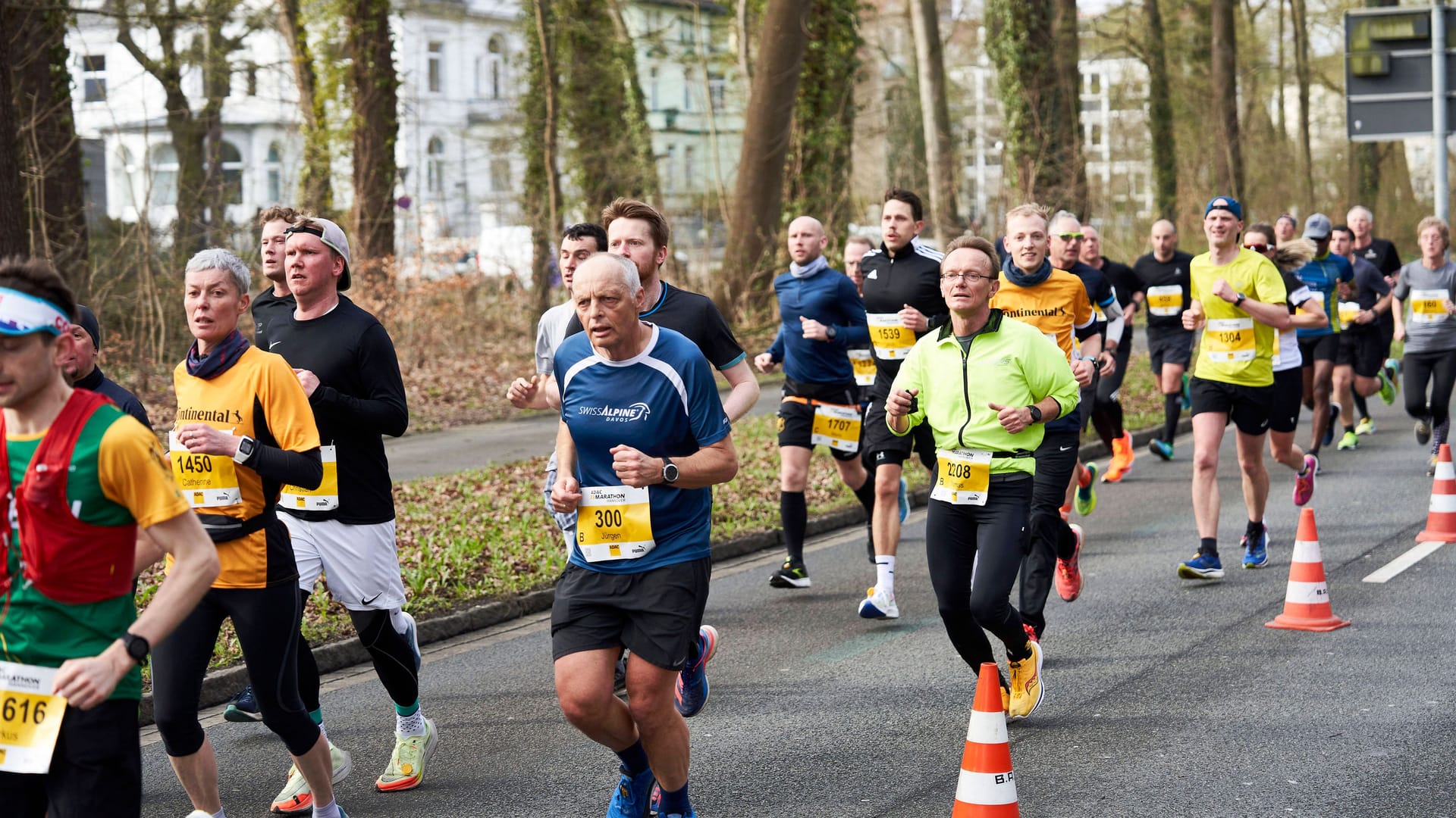 imago images 1026613173Marathon in Hannover (Archivbild): Am 14. April 2024 sind viele Straßen für die Läufer gesperrt.