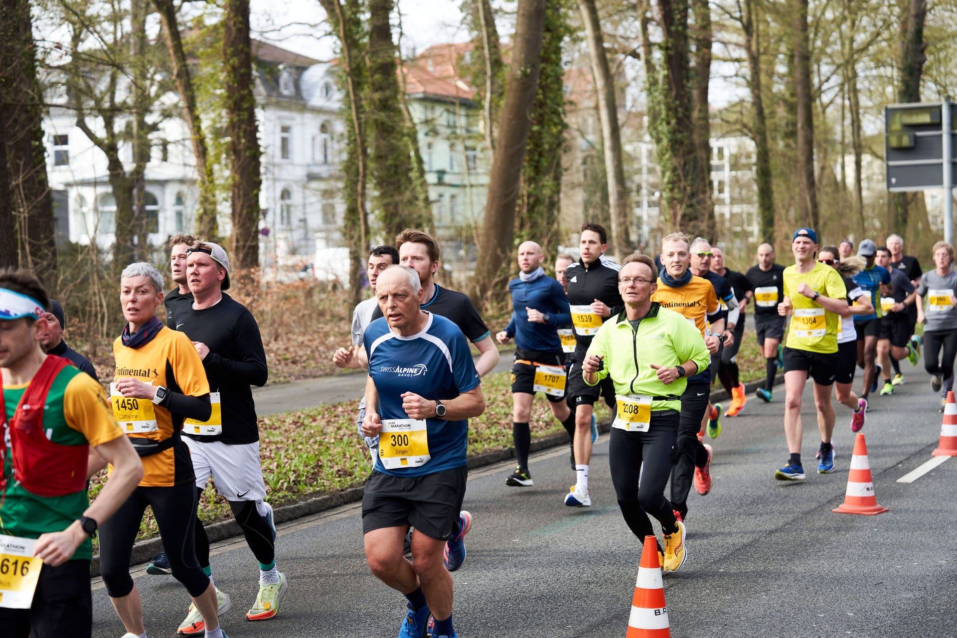 imago images 1026613173Marathon in Hannover (Archivbild): Am 14. April 2024 sind viele Straßen für die Läufer gesperrt.