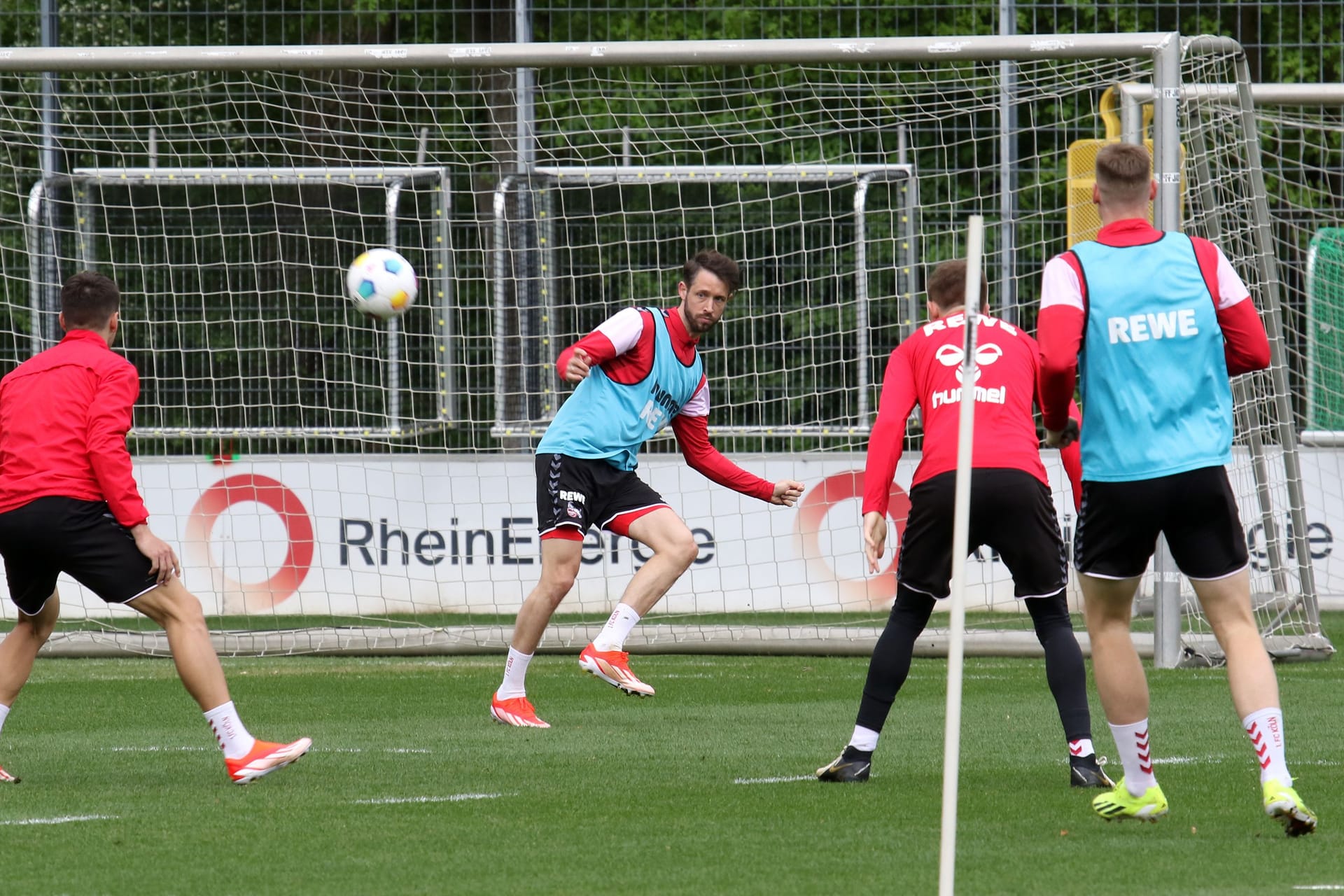 Mark Uth am Dienstag im Training des 1. FC Köln.